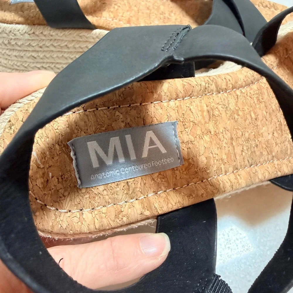 MIA Nikky Black Wedge Sandals Espadrille Platform Ankle Strap Womens Size 9 NEW